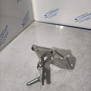 Soporte estribera lado izquierdo Honda CBR 650 R 35 KW 2021