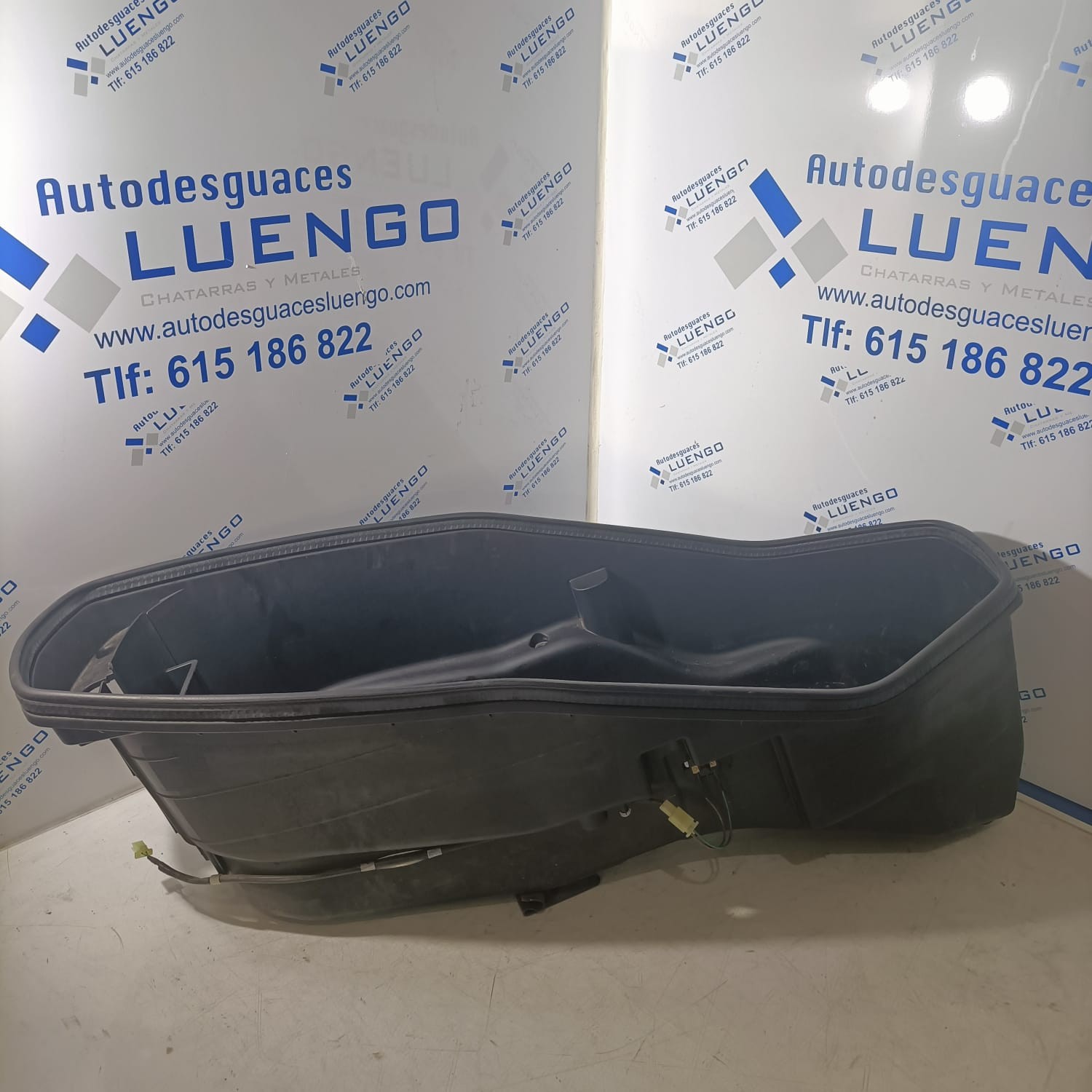 Baúl bajo asiento Sym Joymax Z 2021