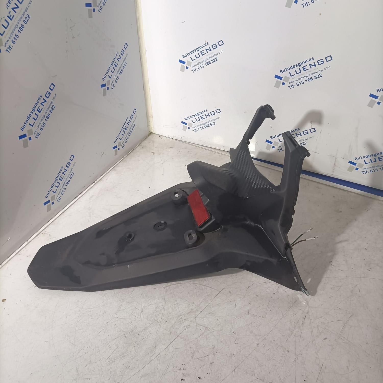 Porta matrículas Sym Joymax Z 2021 - Imagen 2