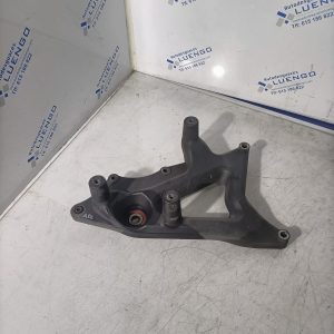 Triángulo soporte escape Sym Joymax Z 2021