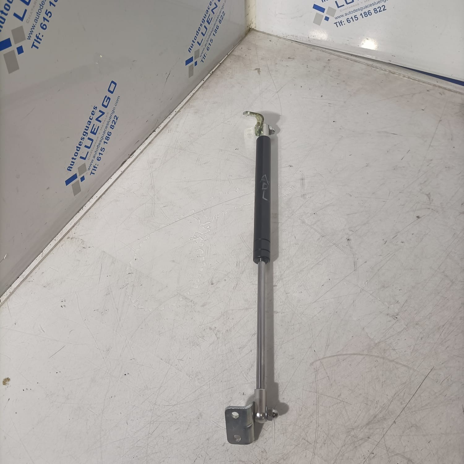 Vástago de asiento Sym Joymax Z 2021