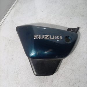 Tapa izquierda bajo sillón Suzuki Marauder 250 1999