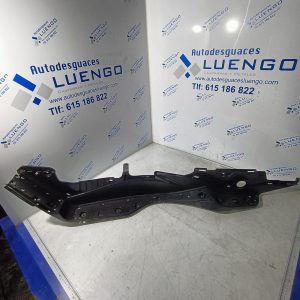 Suelo posapies lado izquierdo Suzuki Burgman 400 2008