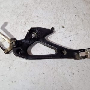 Soporte de estriberas izquierdo Honda Varadero XLV 1000 2003