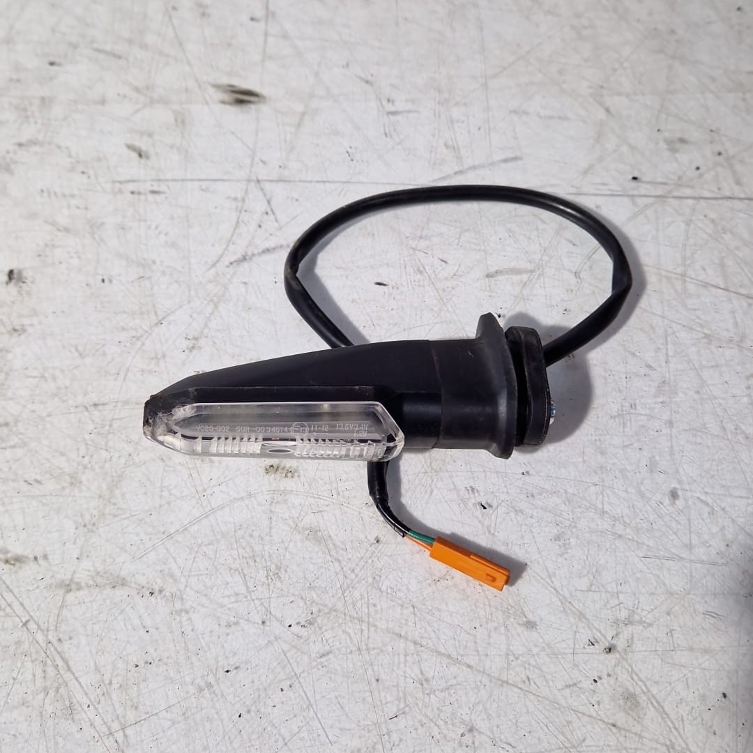 Intermitente delantero derecho Honda CBR 500 R 2021