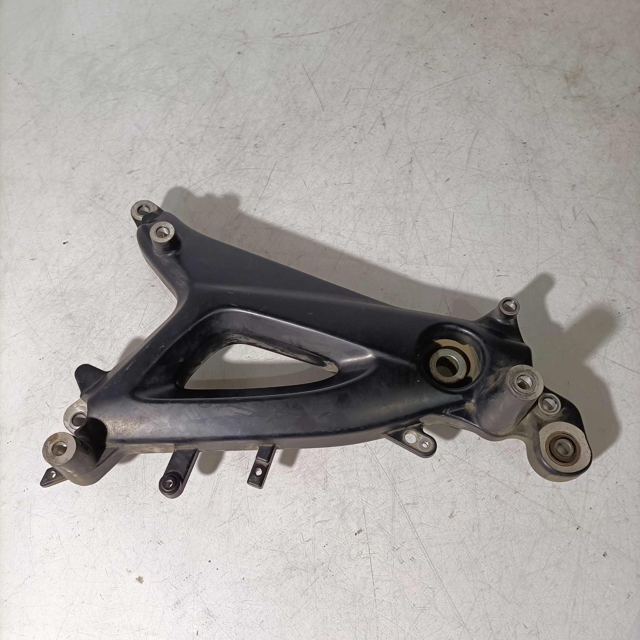 Triángulo escape Kymco DTX 360 125 2022