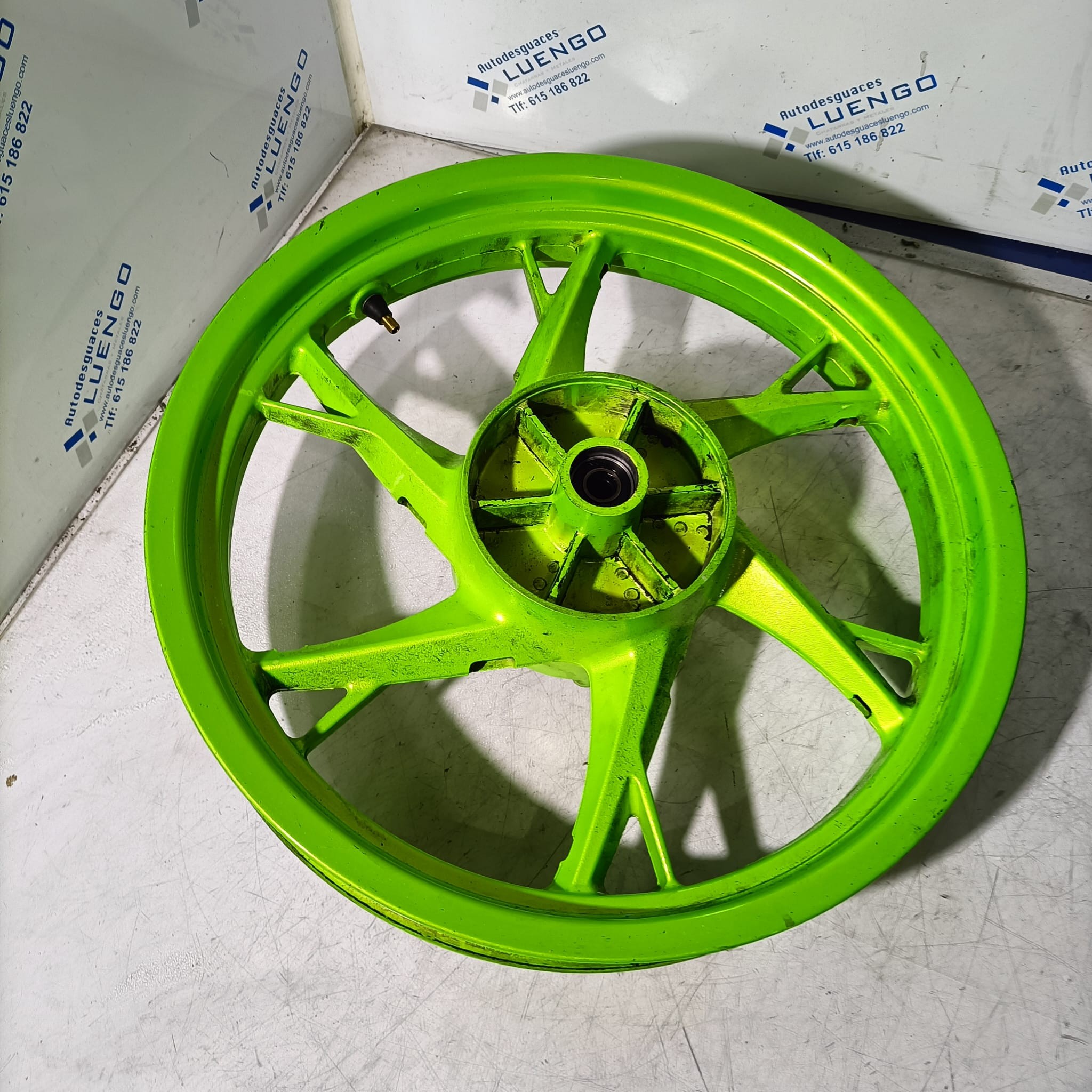 Llanta trasera Keeway RKF 125 2020 - Imagen 2