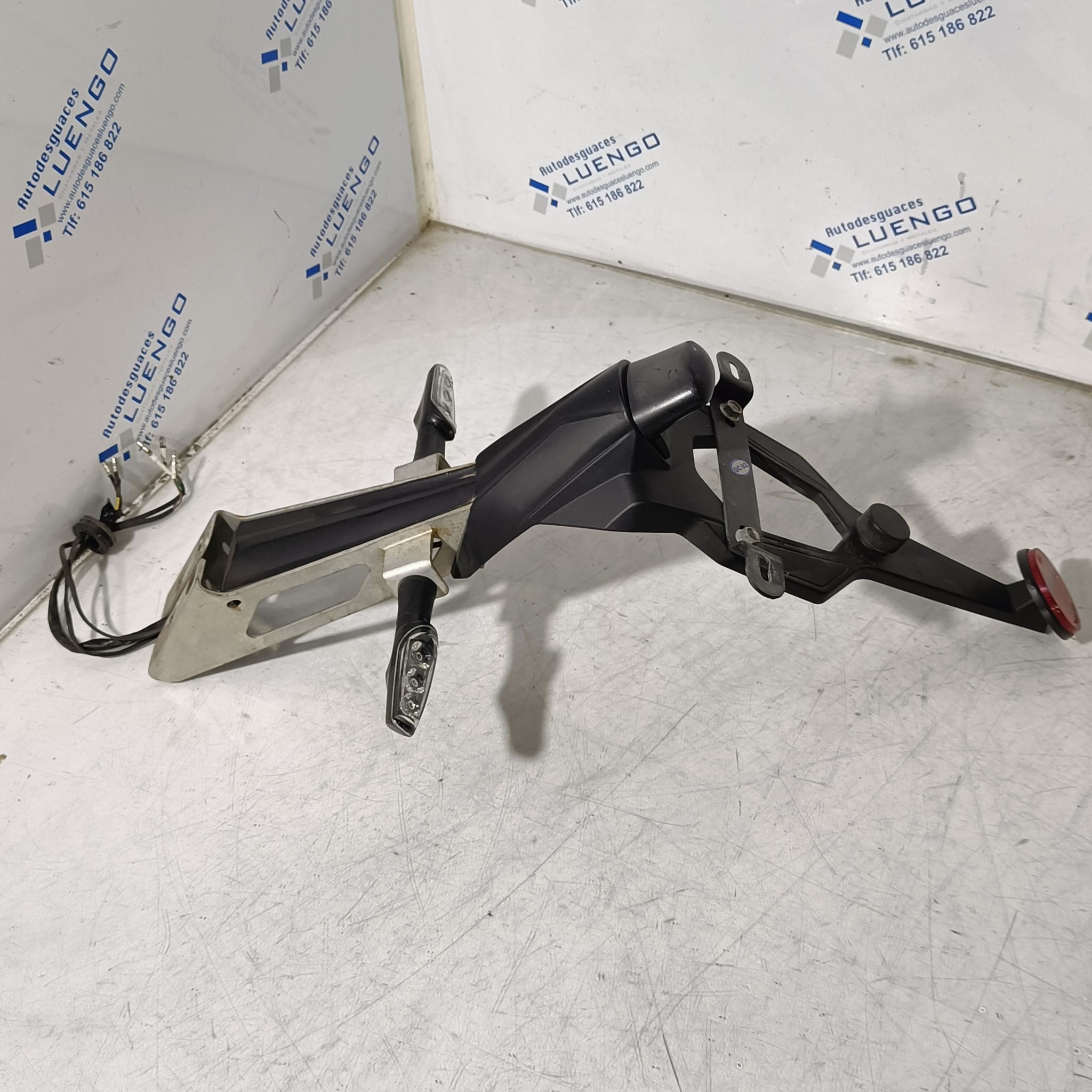 Porta matrículas Keeway RKF 125 2020 - Imagen 2