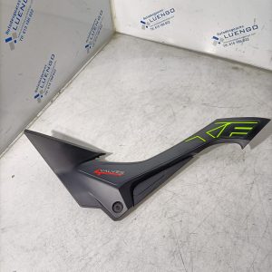 Tapa bajo asiento lado derecho Keeway RKF 125 2020