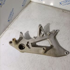 Triángulo soporte escape Honda Forza 125 2017-2019