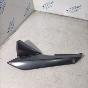 Tapa bajo asiento lado izquierdo Suzuki GSX 650 F 2008