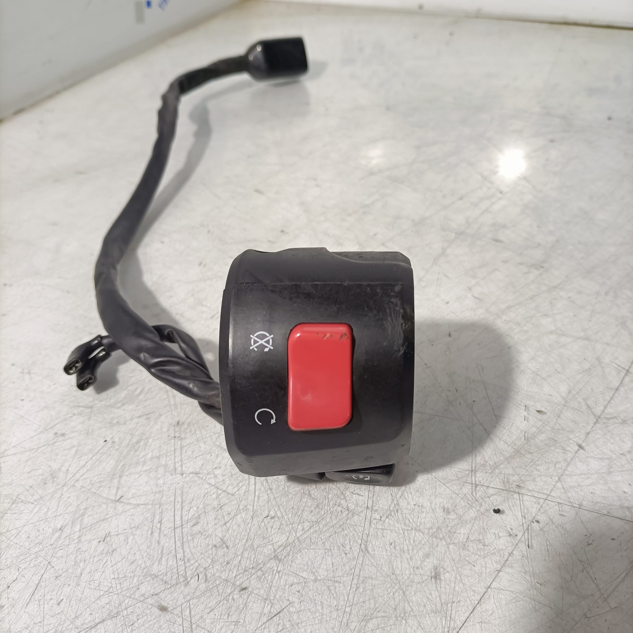 Piña encendido lado derecho Kawasaki Ninja 400 2018