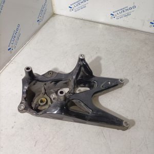 Triángulo escape Yamaha Nmax 125 2025