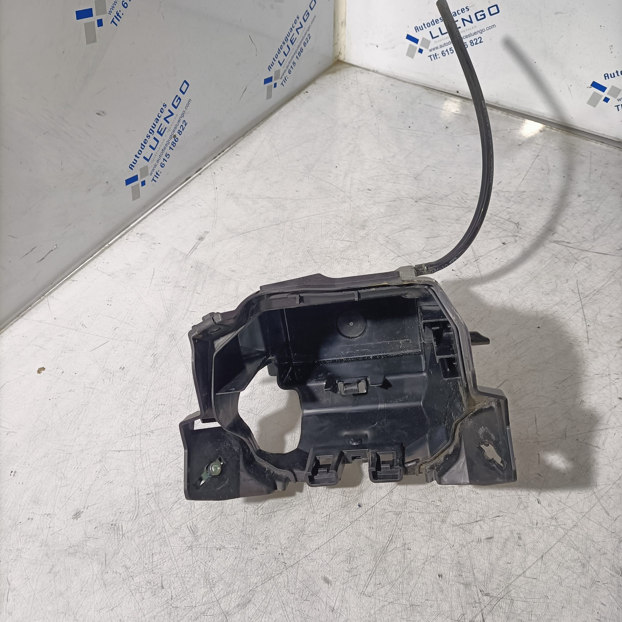 Caja batería Honda PCX 125 2025-2026 - Imagen 2
