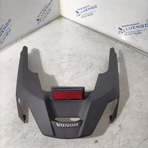 Tapa bajo piloto Honda PCX 125 2025-2026
