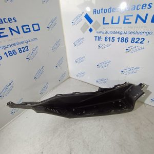 Suelo lado derecho Honda Forza 125 2025