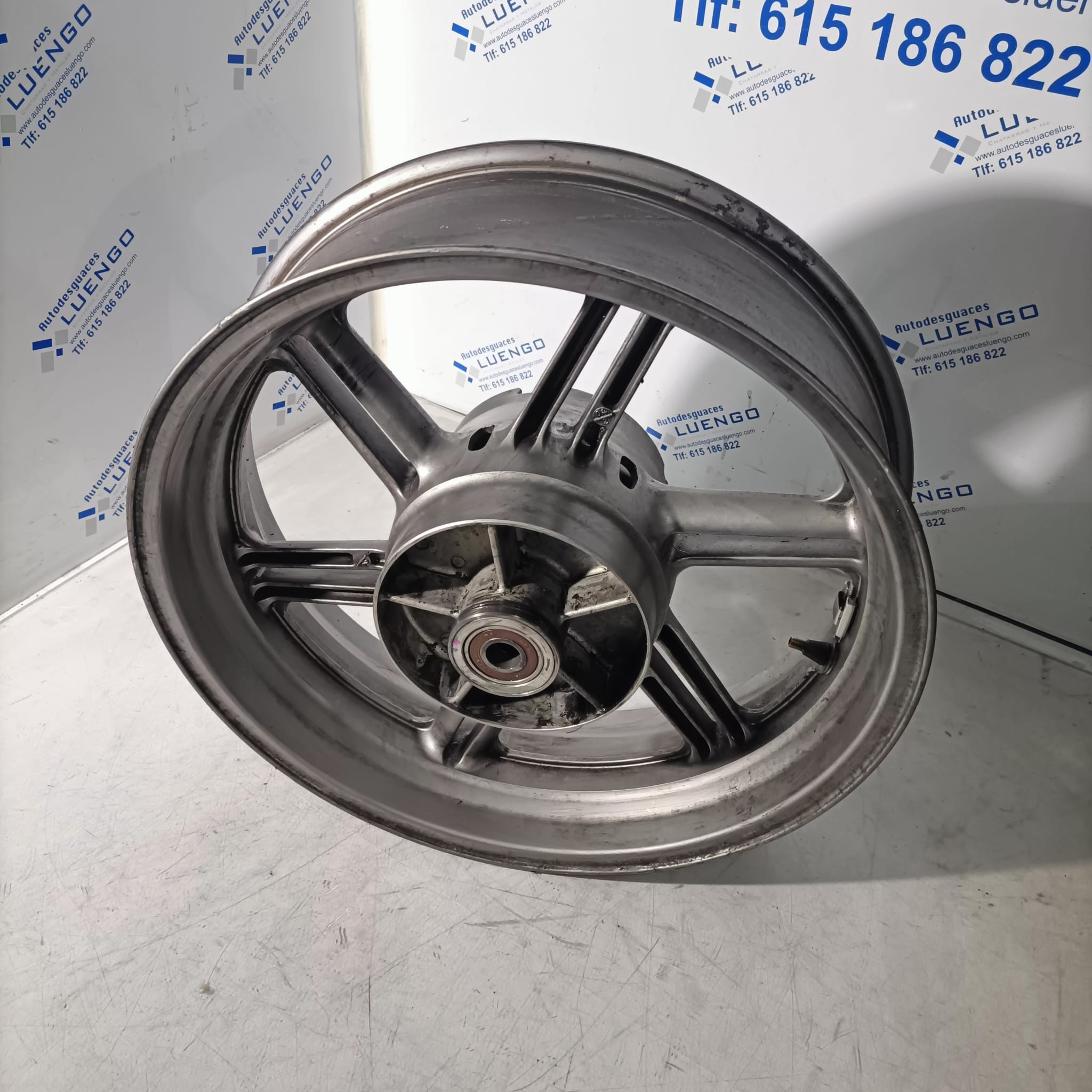 Llanta trasera Honda CBF 500 2004 - Imagen 2