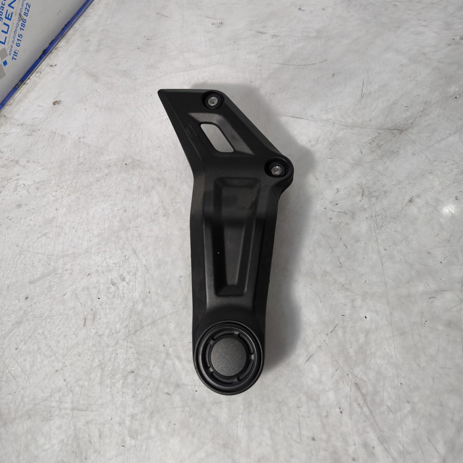 Tapa chasis lado izquierdo Yamaha MT 07 2018