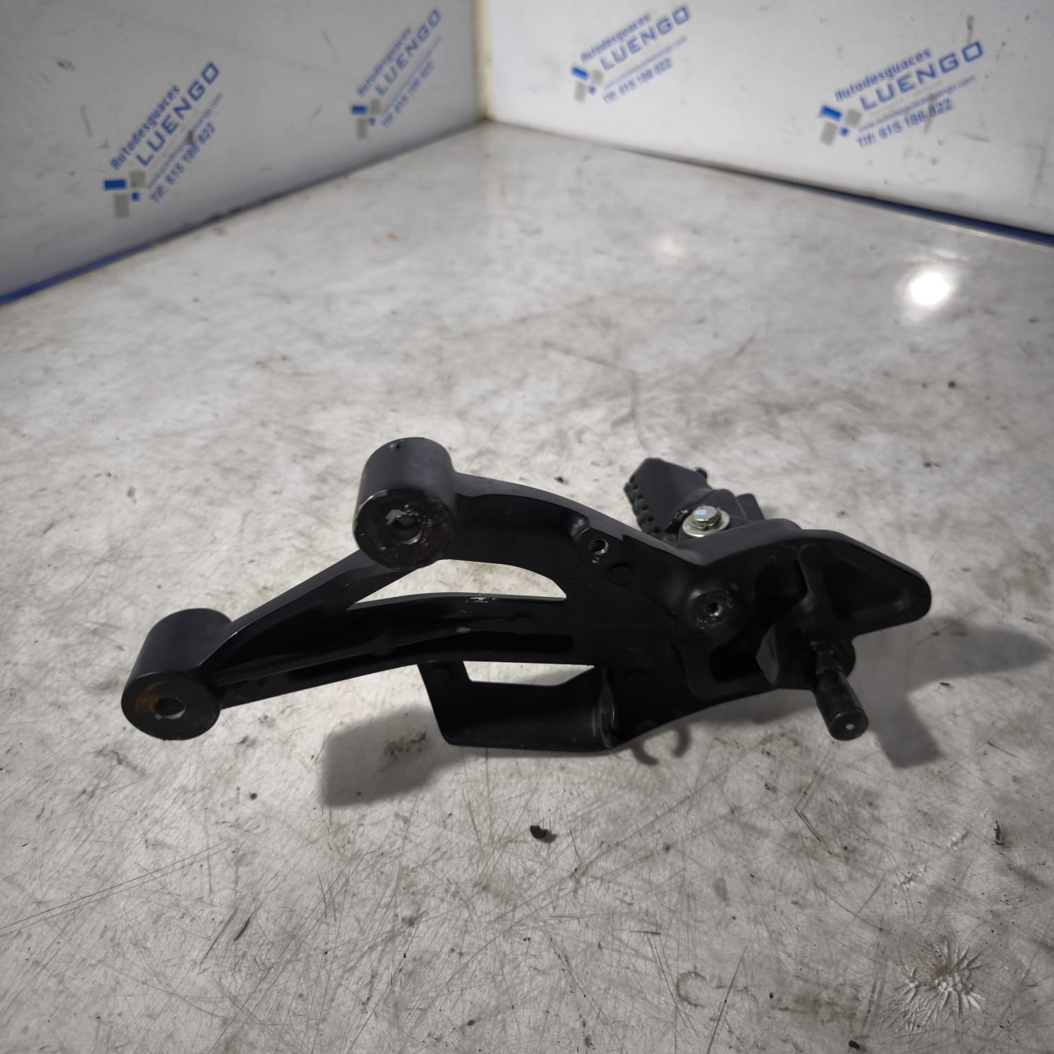 Estribera derecha Honda Rebel 500 2025 - Imagen 3