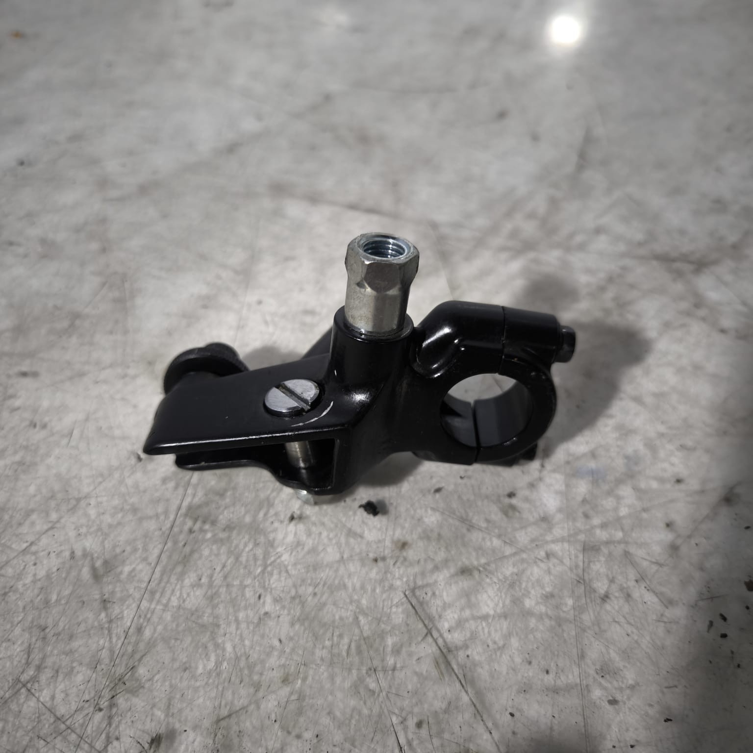 Soporte maneta embrague Honda Rebel 500 2025 - Imagen 2