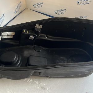 Baúl bajo asiento (pieza reparada) Sym Cruisym 300 2019