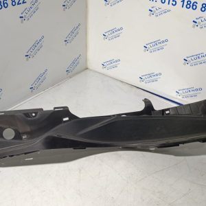Suelo posapies lado derecho Suzuki Burgman 400 2008
