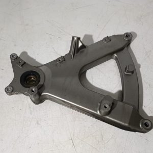 Triángulo soporte de escape Suzuki Burgman 400 2008