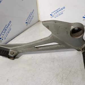 Soporte estriberas lado derecho Honda Varadero 125 2006