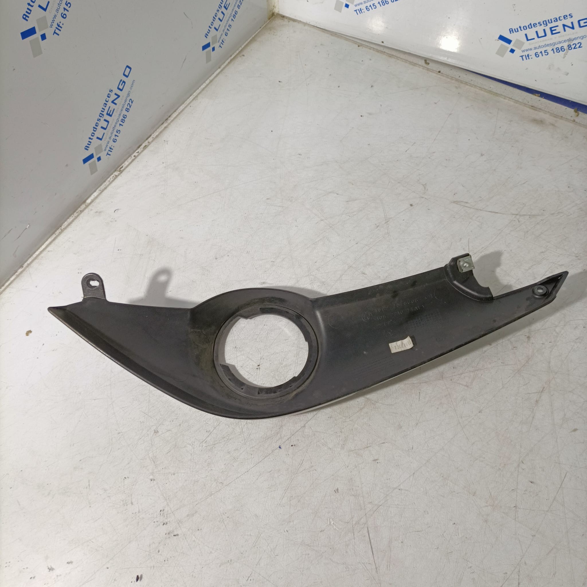 Lateral trasero derecho BMW F800R 2017 - Imagen 2