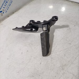 Soporte estribera lado derecho BMW R Ninet 2022