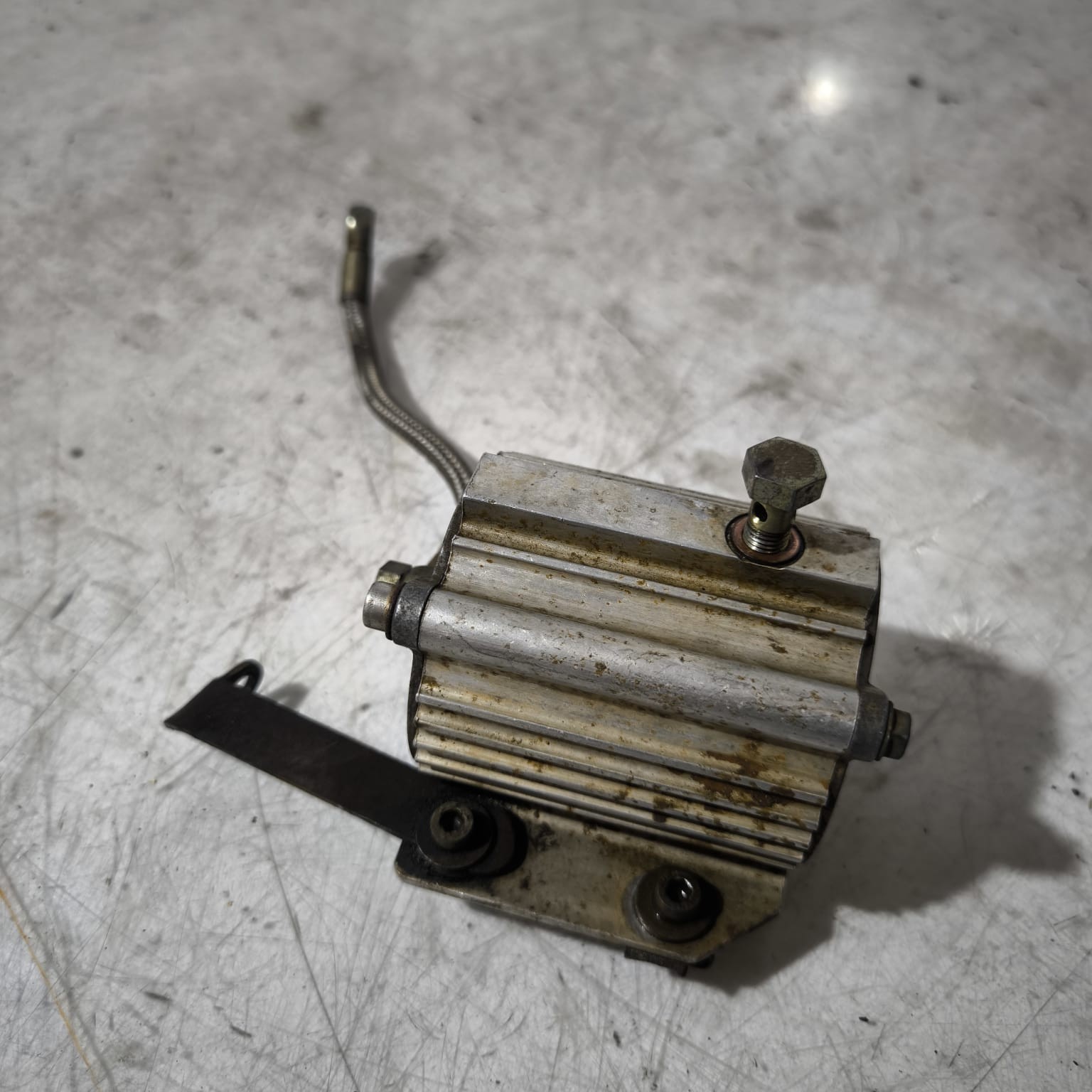 Soporte filtro aceite KTM 620 GS 1998 - Imagen 2