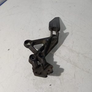 Soporte de estribera lado izquierdo KTM 390 Duke ABS 2018