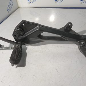Soporte de estribera lado izquierdo completo Zontes ZTZ 125 2023