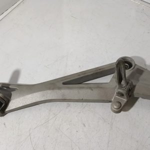 Soporte de estribera lado derecho Ducati Monster 696 2009