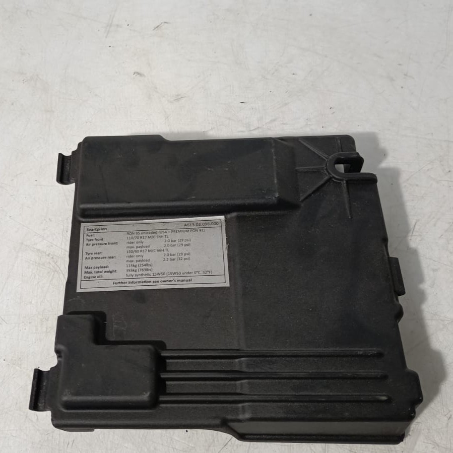 Caja batería Husqvarna Svartpilen 125 2024 - Imagen 3