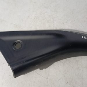 Tapa bajo asiento lado izquierdo Husqvarna Svartpilen 125 2024